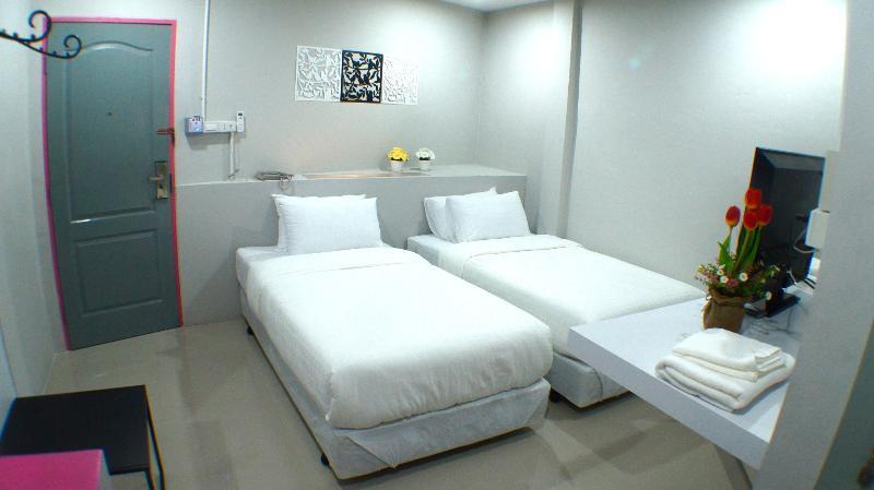 Ma Non Nont Hotel & Apartment Нонтхабури Экстерьер фото